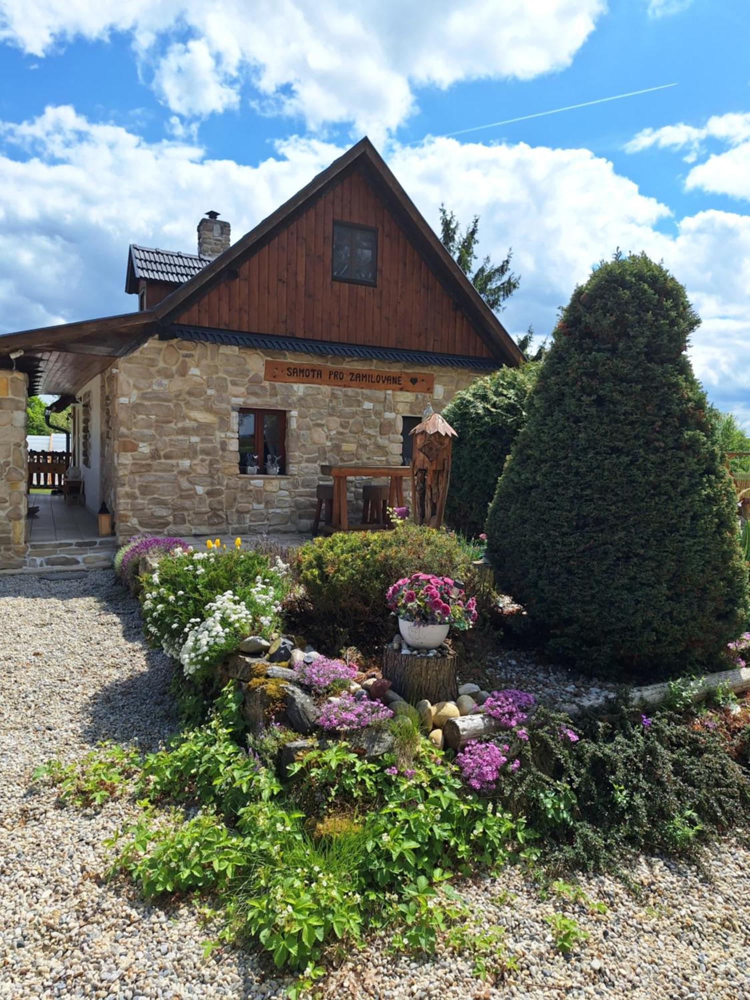 Chalet D' Amour Kamenný Újezd Exterior foto
